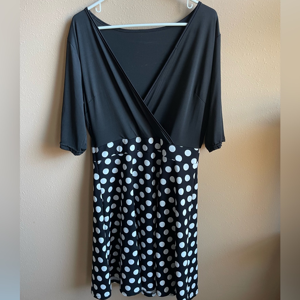 Xl Womens Dress Unsure Of The Brand